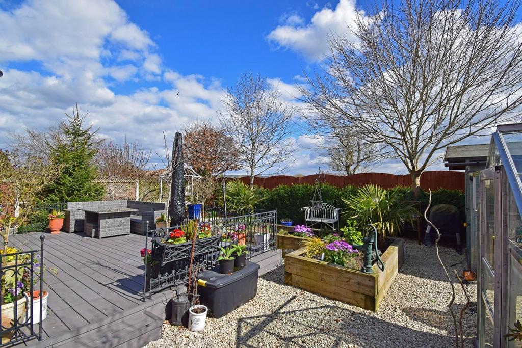 The Maltsters, garden a new.jpg