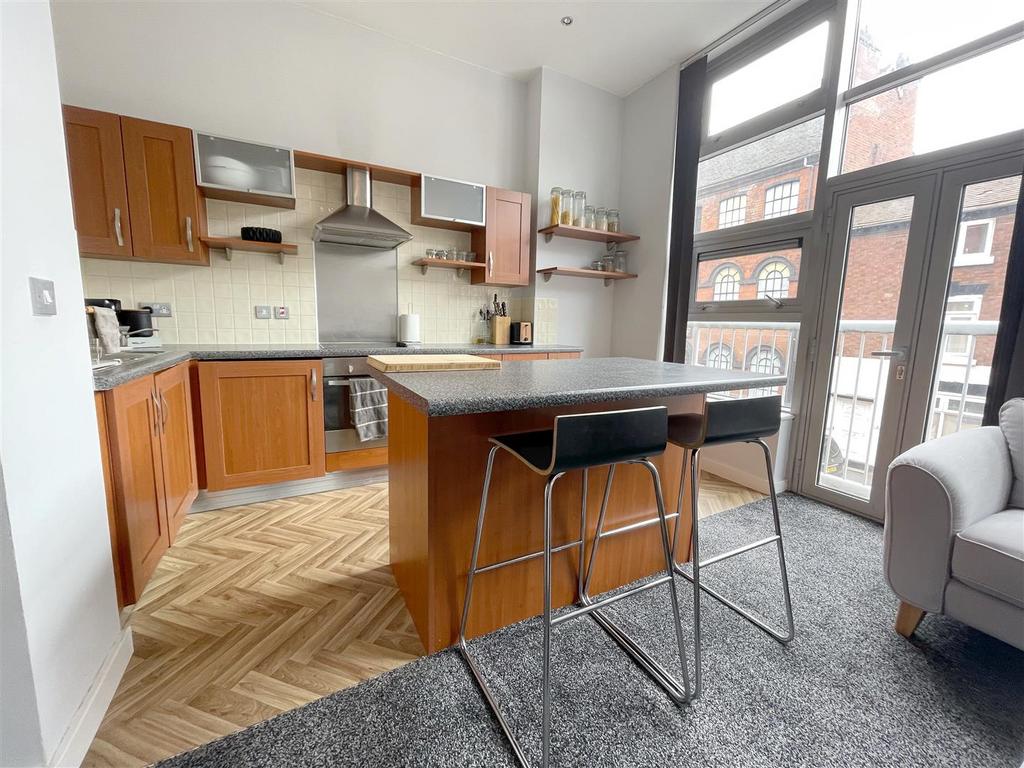 Platinum Apartments, Branston Street... Studio to rent £900 pcm (£208 pw)