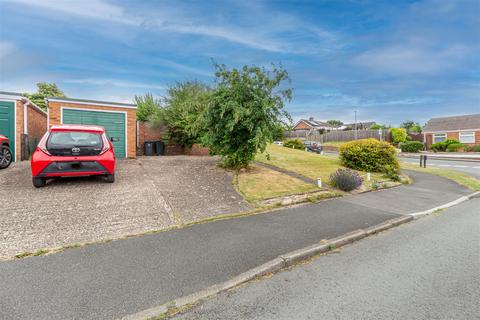 3 bedroom detached bungalow for sale - Post Office Lane, Kempsey, Worcester