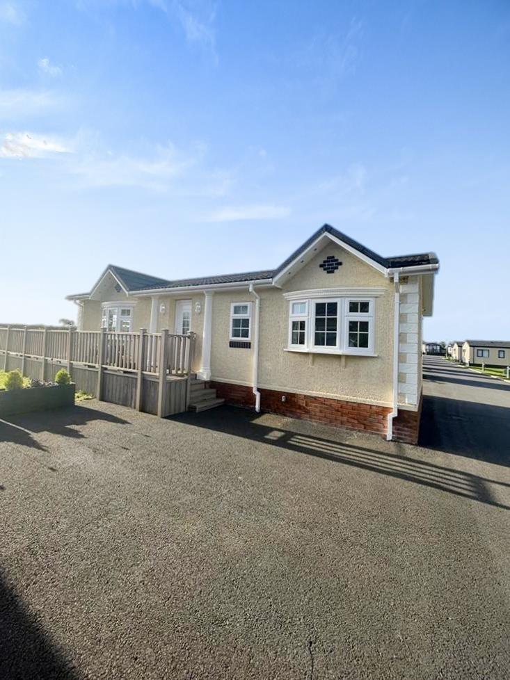 Blackford, Carlisle 2 bed park home for sale £150,000