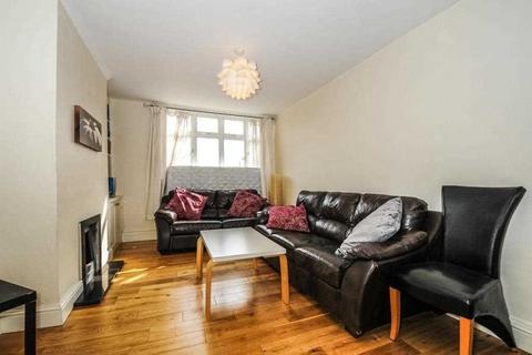 3 bedroom apartment for sale, Mansell House, Patmore Estate, Nine Elms, London