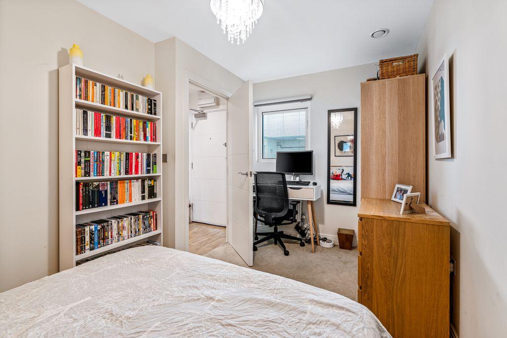 Bedroom 2 (Double)