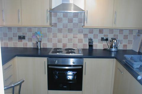 2 bedroom flat to rent, Eskdale Drive, Timperley WA15