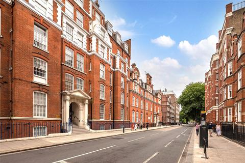 undefined, Hunter Street, London, WC1N