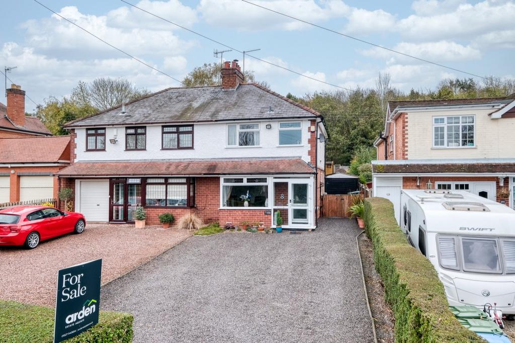 The Slough, Redditch B97 5JT 3 bed semidetached house £335,000