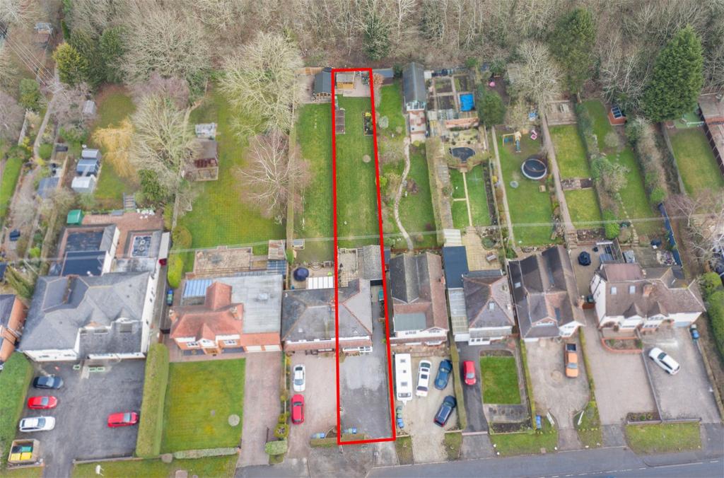 The Slough, Redditch B97 5JT 3 bed semidetached house £335,000