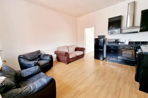 1 bedroom apartment to rent, North John Street, St. Helens, WA10