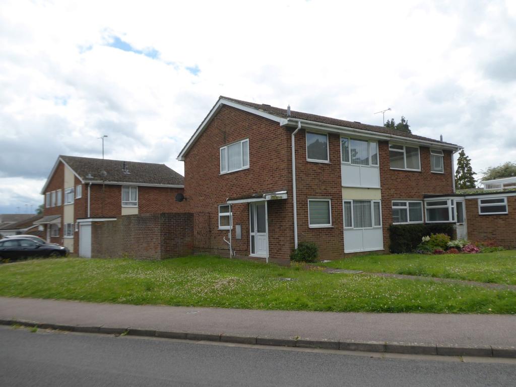 Ruscote Avenue, Banbury 3 bed semidetached house £269,950