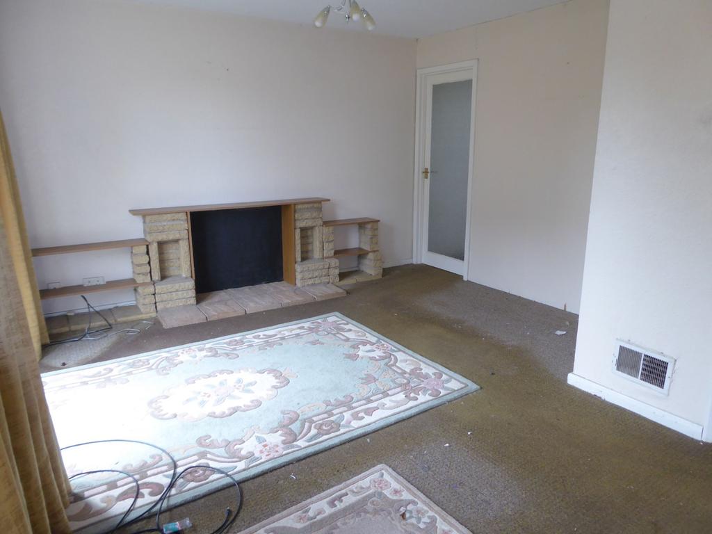 Ruscote Avenue, Banbury 3 bed semidetached house £269,950