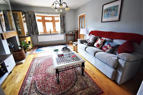4 bedroom end of terrace house for sale - Duvals Cottages, Meesons Lane, Grays