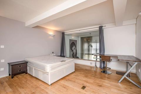 Flat 4, 14 Dolland Street, London, SE11 5LN