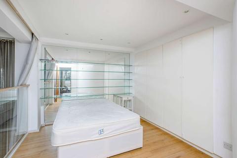 Flat 4, 14 Dolland Street, London, SE11 5LN