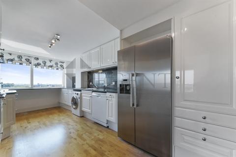 4 bedroom apartment for sale, Peninsula Heights, Albert Embankment, SE1