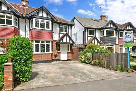 10 River Gardens, Carshalton, SM5 2NH