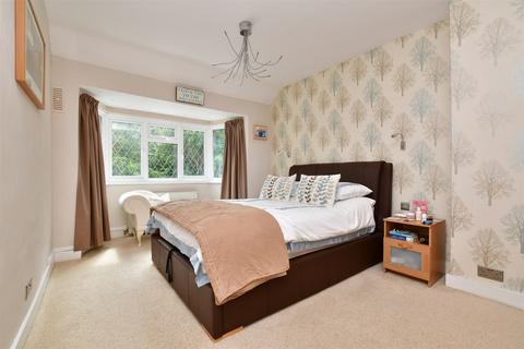 10 River Gardens, Carshalton, SM5 2NH