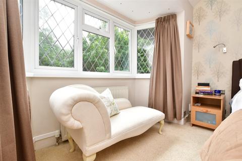 10 River Gardens, Carshalton, SM5 2NH