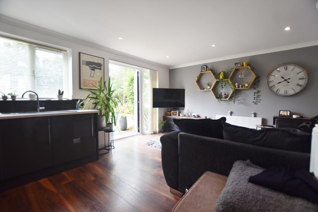 Living Room cont