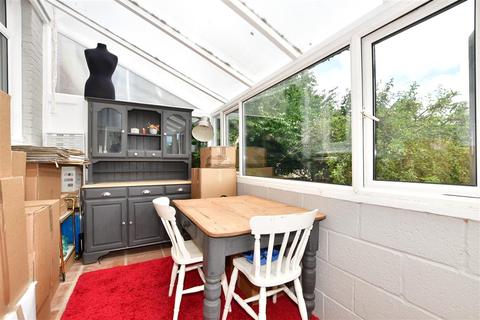 3 bedroom terraced house for sale - Stanmer Park Road, Brighton, East Sussex