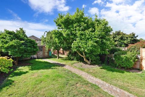 3 bedroom semi-detached house for sale - Pound Farm Road, Chichester, West Sussex