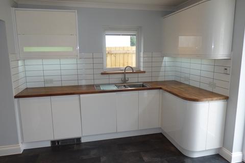 3 bedroom semi-detached house to rent - Modern Three Bedroom Semi Detached House