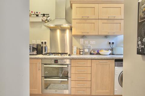 21 Woolston Close, Northampton, NN3 6QJ