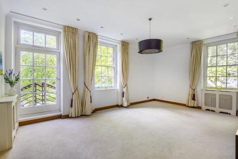 3 bedroom flat for sale - Eyre Court,  St John's Wood,  NW8