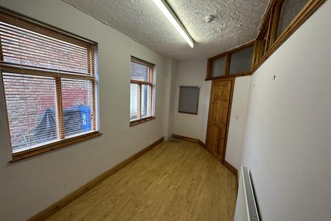 Office to rent, Station Road, Redcar TS10