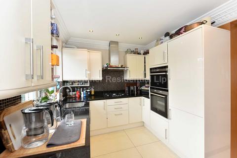 undefined, Hodder Drive, Greenford