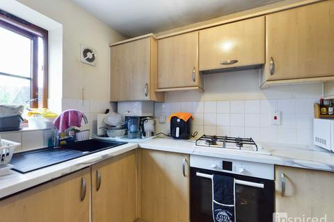 13 Babylon Grove, Westcroft, Milton Keynes, MK4 4GH