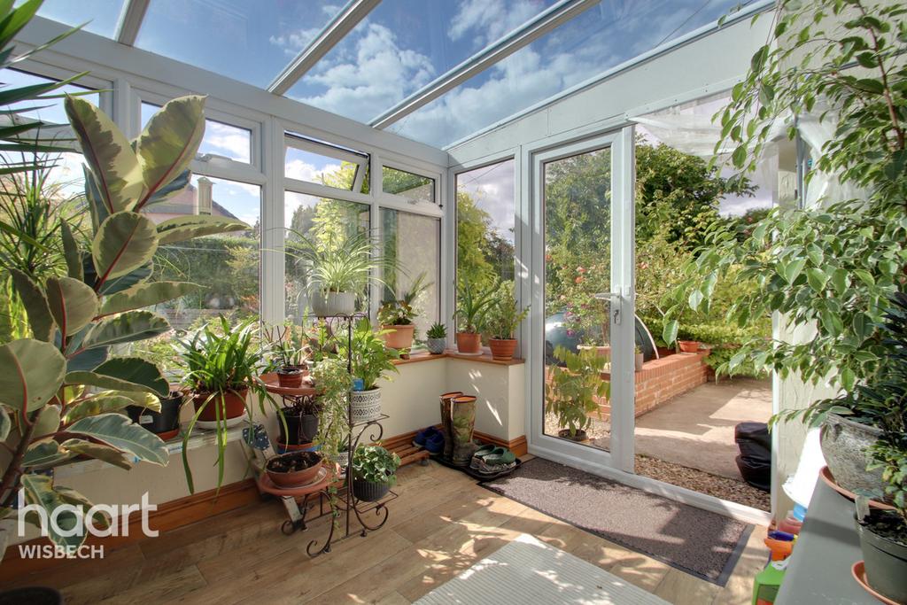 Small Lode, Upwell 2 bed detached house £230,000