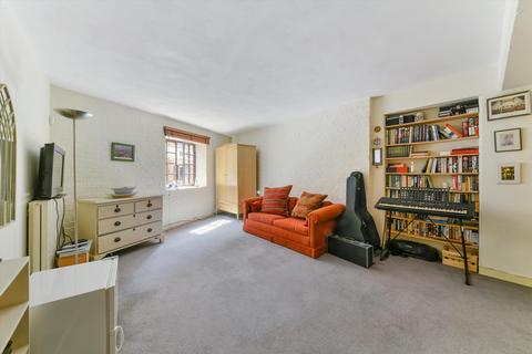 2 bedroom flat for sale - New Crane Place, E1W.
