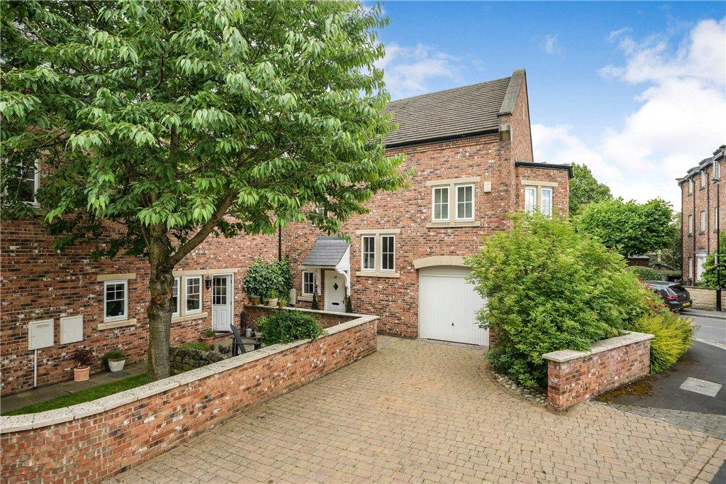 Rear Garage/Parking