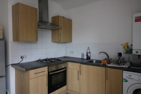 2 bedroom flat to rent, Botanic Road, Liverpool