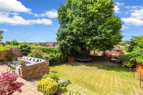 5 bedroom detached house for sale - Foxdell Way, Chalfont St Peter, Buckinghamshire, SL9