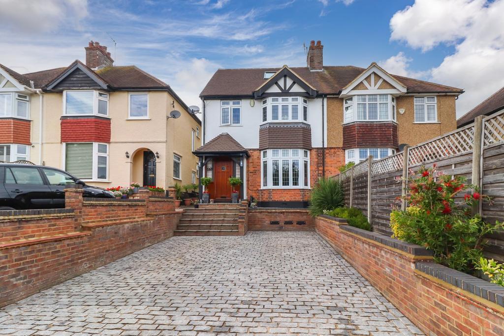 Toms Lane, Kings Langley, Herts, WD4 4 bed semidetached house for sale