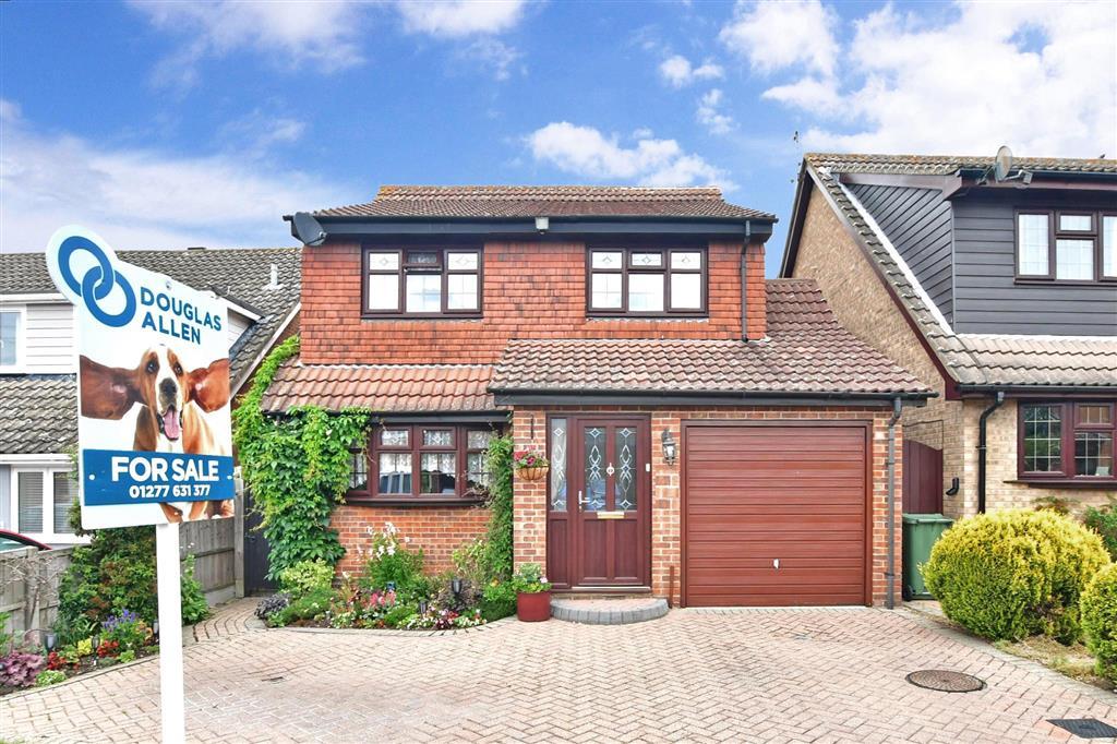 The Warren, Billericay, Essex 4 bed detached house £665,000