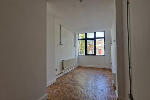 Office to rent, Unit 2, Shepperton House, Canonbury Yard, 190 New North Road, London, N1 7BJ