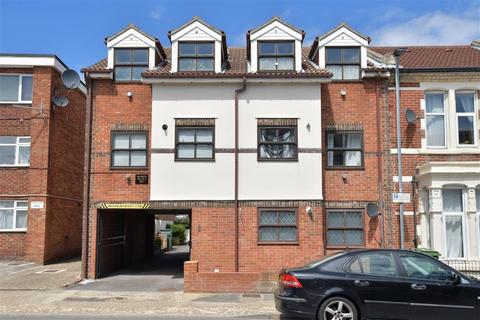 1 bedroom ground floor flat for sale - Clive Road, Fratton, Portsmouth, Hampshire
