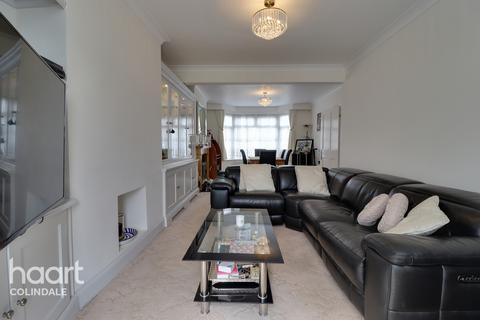 3 bedroom semi-detached house for sale - Southbourne Avenue, NW9
