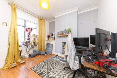 10 Barthomley Road, Stoke-on-trent, ST1 6NR