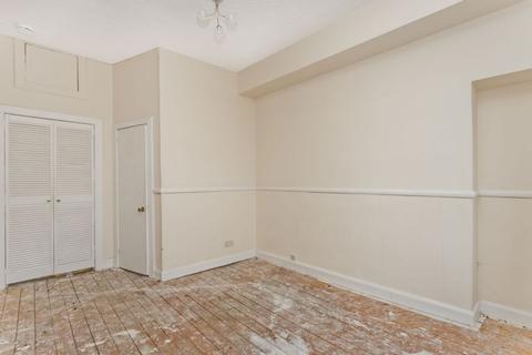 2f3, 44 Seafield Road, Edinburgh, EH6 7LQ