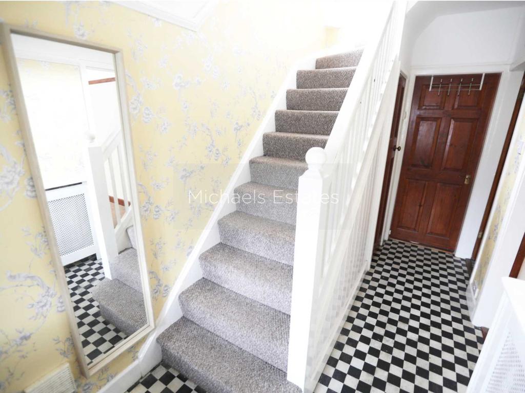 Grange Road, Wigston 3 bed semidetached house £270,000
