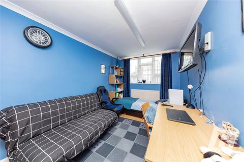 26 Gardner Close, London, E11 2HN