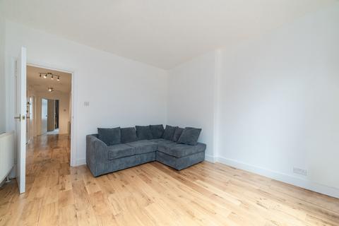 2 bedroom apartment to rent, Greencroft Gardens, London NW6