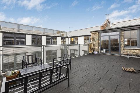 Office to rent, Unit 10 Canonbury Yard, 190a New North Road, London, N1 7BJ