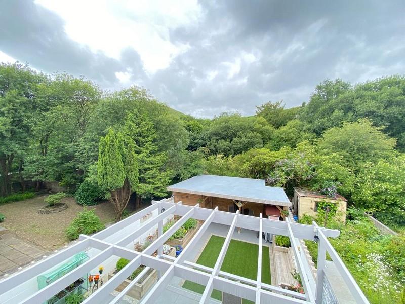 Corbett Street, Ogmore Vale... 4 bed end of terrace house £265,000