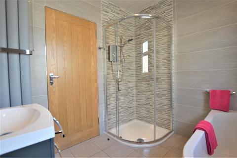 21 Cuninghame Drive, Stevenston, KA20 4AB