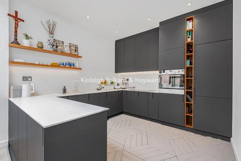 39 Killearn Road, Catford, London, SE6 1BN