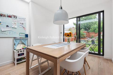 39 Killearn Road, Catford, London, SE6 1BN