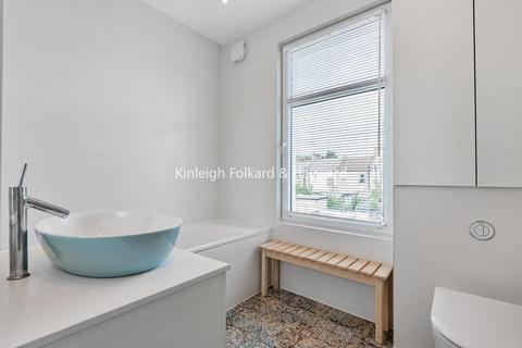 39 Killearn Road, Catford, London, SE6 1BN